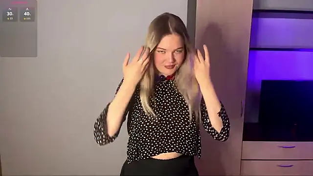 Snapshot of Velmiora chatting on 22, 4, 2026 Velmiora online show from 22, 4, 2026