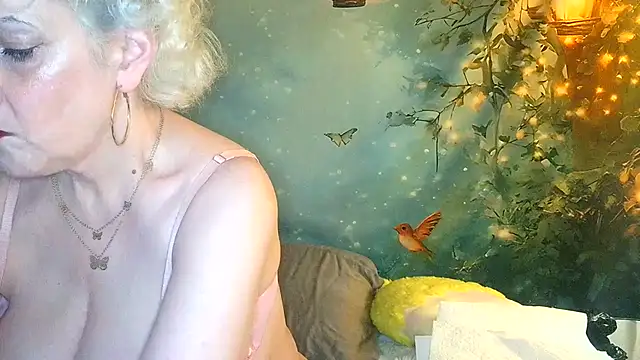 Snapshot of Blondie_the_librarian chatting on 23, 5, 2026 Blondie the librarian online show from 23, 5, 2026