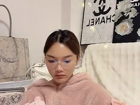 Snapshot of leilei660 chatting on 5, 2, 2026 leilei660 online show from 5, 2, 2026