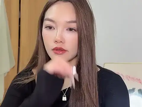 Snapshot of leilei660 chatting on 9, 3, 2026 leilei660 online show from 9, 3, 2026