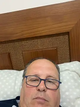 Snapshot of YachtCaptain10 chatting on 24, 3, 2026 YachtCaptain10 online show from 24, 3, 2026