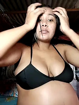 Snapshot of Eira_Allen chatting on 6, 2, 2026 Eira Allen online show from 6, 2, 2026