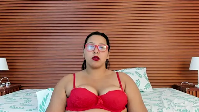 DeepandCurvy online show from 17, 5, 2026