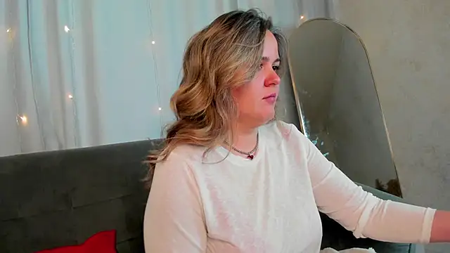 LilyBel online show from 19, 5, 2026