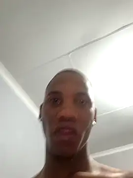 MfanayaSpantu09767 online show from 28, 2, 2026