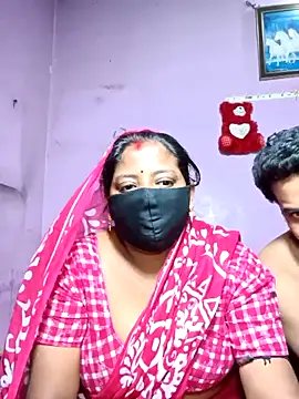 Snapshot of Fetish-Couple2 chatting on 28, 2, 2026 Fetish-Couple2 online show from 28, 2, 2026