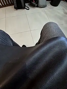 Snapshot of biel13cm chatting on 4, 2, 2026 biel13cm online show from 4, 2, 2026