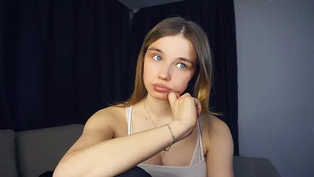 Snapshot of EarthaStinett chatting on 16, 2, 2026 EarthaStinett online show from 16, 2, 2026