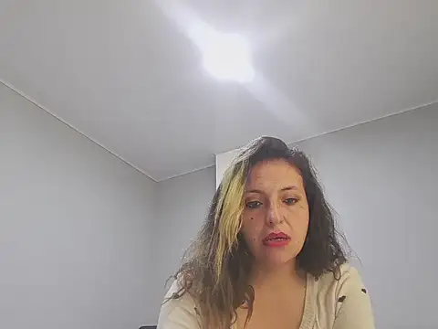 KENDRA-HONEY online show from 17, 4, 2026