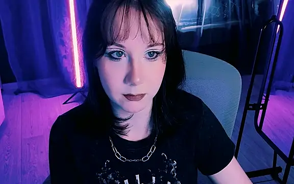 Snapshot of marty_bree chatting on 28, 6, 2026 marty bree online show from 28, 6, 2026