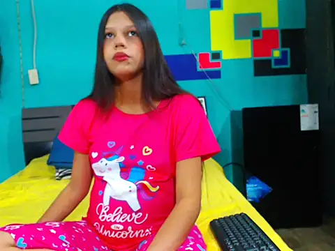 Snapshot of analyn-2027 chatting on 5, 2, 2026 analyn-2027 online show from 5, 2, 2026