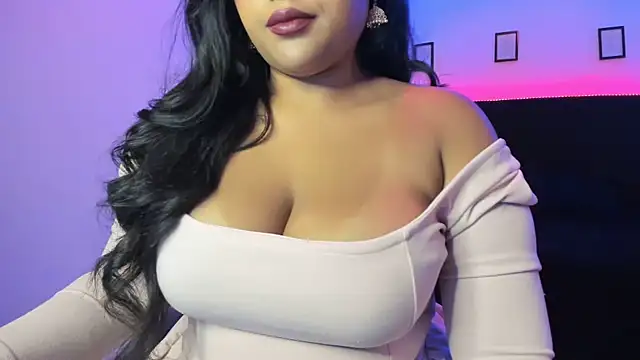 Snapshot of Kamala_Khan_Tx chatting on 27, 4, 2026 Kamala Khan Tx online show from 27, 4, 2026