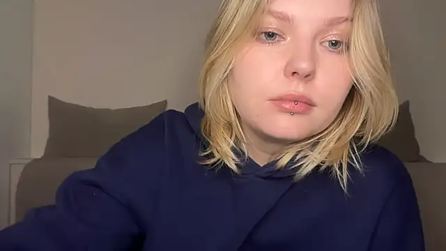 Snapshot of Ophelia_Ritz chatting on 21, 3, 2026 Ophelia Ritz online show from 21, 3, 2026