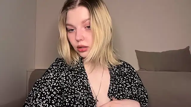 Snapshot of Ophelia_Ritz chatting on 30, 3, 2026 Ophelia Ritz online show from 30, 3, 2026