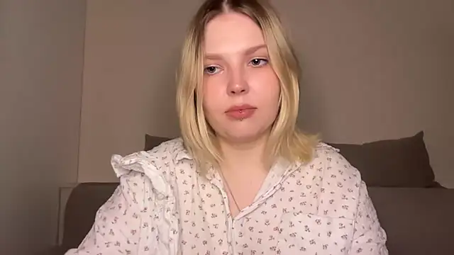 Snapshot of Ophelia_Ritz chatting on 31, 3, 2026 Ophelia Ritz online show from 31, 3, 2026