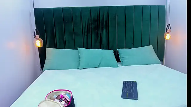 Snapshot of Amber-Horney chatting on 24, 3, 2026 Amber-Horney online show from 24, 3, 2026