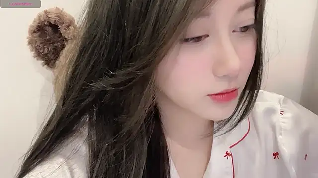 Snapshot of BaekKun chatting on 19, 4, 2026 BaekKun online show from 19, 4, 2026