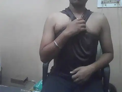 Snapshot of chocolatesboy143 chatting on 23, 5, 2026 chocolatesboy143 online show from 23, 5, 2026