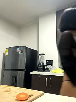 Snapshot of Kitty_Wild_19 chatting on 2, 4, 2026 Kitty Wild 19 online show from 2, 4, 2026