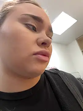 Snapshot of MonicaWestt chatting on 13, 2, 2026 MonicaWestt online show from 13, 2, 2026