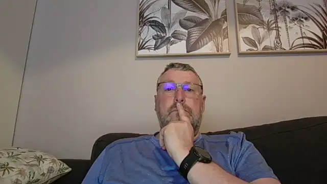 doudou310 online show from 15, 3, 2026