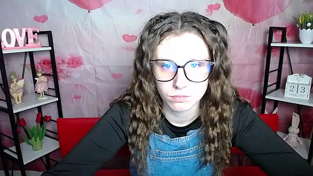 Snapshot of LilianaShine chatting on 24, 2, 2026 LilianaShine online show from 24, 2, 2026