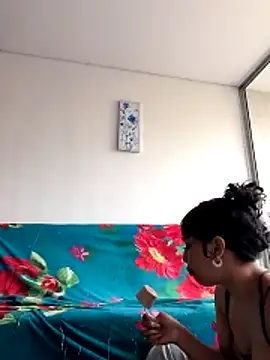 Snapshot of Diva_noir chatting on 27, 4, 2026 Diva noir online show from 27, 4, 2026