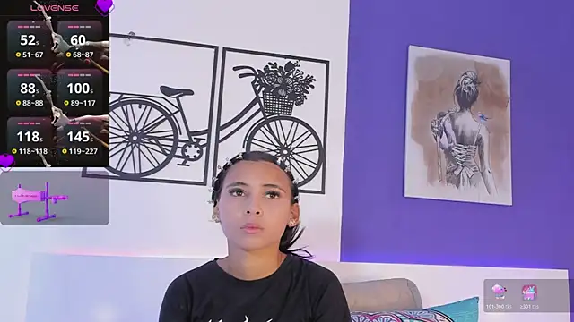 Snapshot of Summer1- chatting on 4, 2, 2026 Summer1- online show from 4, 2, 2026