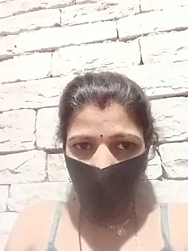 Snapshot of Divya-11431 chatting on 31, 5, 2026 Divya-11431 online show from 31, 5, 2026