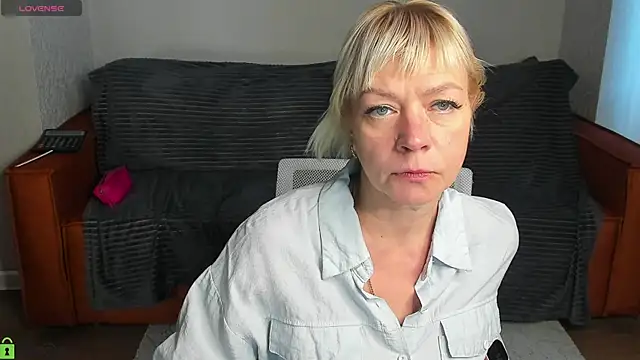 Snapshot of Ann_Annise chatting on 11, 5, 2026 Ann Annise online show from 11, 5, 2026