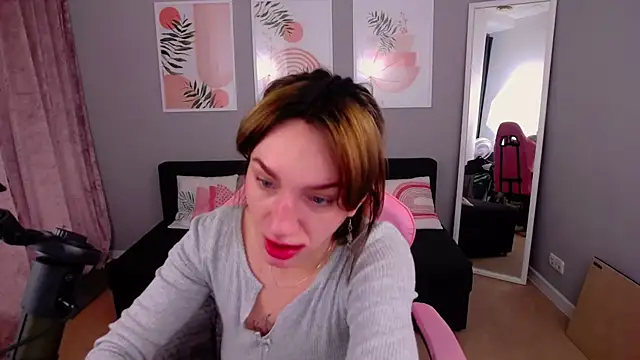 Snapshot of PollyRoseX chatting on 13, 2, 2026 PollyRoseX online show from 13, 2, 2026