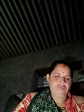 Snapshot of Lucky_couple-1 chatting on 9, 2, 2026 Lucky couple-1 online show from 9, 2, 2026