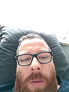 Snapshot of Schaschi_90 chatting on 22, 4, 2026 Schaschi 90 online show from 22, 4, 2026