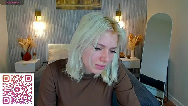 Kate Krose online show from 15, 4, 2026