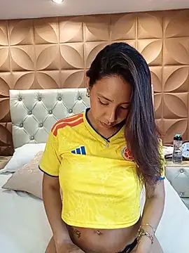Snapshot of MiaSantana_ chatting on 17, 6, 2026 MiaSantana online show from 17, 6, 2026