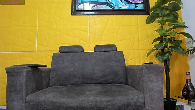 Snapshot of williamparra55 chatting on 11, 3, 2026 williamparra55 online show from 11, 3, 2026