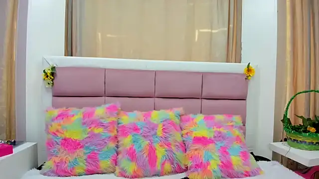 Snapshot of Keiry_Paloma chatting on 7, 2, 2026 Keiry Paloma online show from 7, 2, 2026