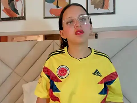 Snapshot of AmberQueen1 chatting on 7, 2, 2026 AmberQueen1 online show from 7, 2, 2026