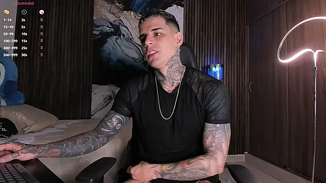 Snapshot of trisstann_ chatting on 1, 3, 2026 trisstann online show from 1, 3, 2026