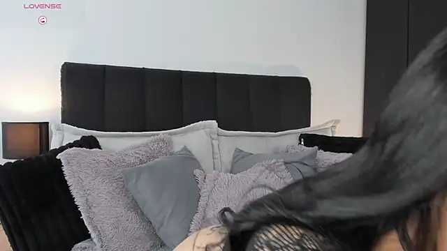 Amarae  online show from 9, 4, 2026