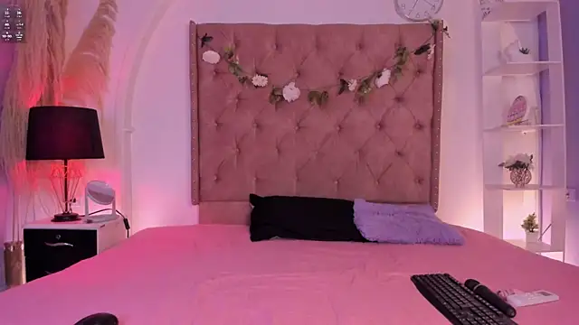 Lia Passion online show from 11, 4, 2026