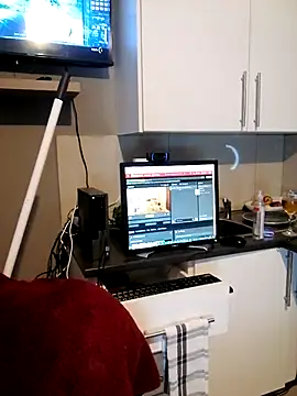 Snapshot of LADY-NESH chatting on 7, 4, 2026 LADY-NESH online show from 7, 4, 2026