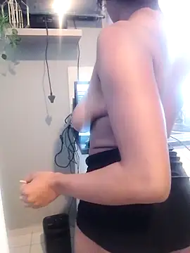 Snapshot of LADY-NESH chatting on 17, 4, 2026 LADY-NESH online show from 17, 4, 2026