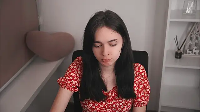 Snapshot of GinnyKittle chatting on 13, 2, 2026 GinnyKittle online show from 13, 2, 2026