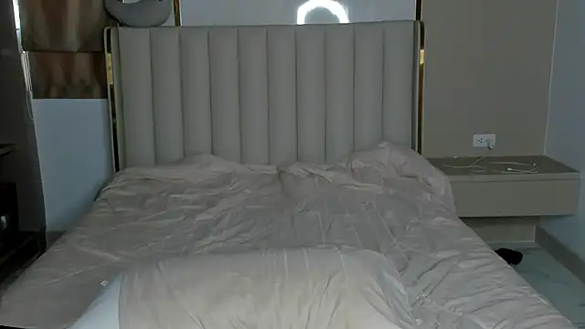 Snapshot of stellaa_quenn chatting on 30, 4, 2026 stellaa quenn online show from 30, 4, 2026