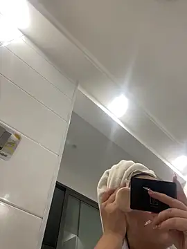 Snapshot of Youyou_12 chatting on 8, 2, 2026 Youyou 12 online show from 8, 2, 2026