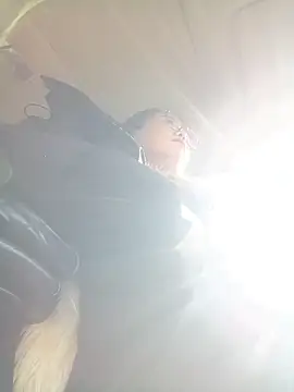 Snapshot of Youyou_12 chatting on 13, 2, 2026 Youyou 12 online show from 13, 2, 2026