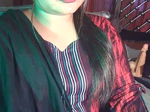 Snapshot of Nusrat_Faria chatting on 16, 5, 2026 Nusrat Faria online show from 16, 5, 2026