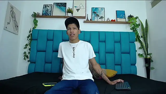 Snapshot of Stephen_Angel chatting on 2, 2, 2026 Stephen Angel online show from 2, 2, 2026
