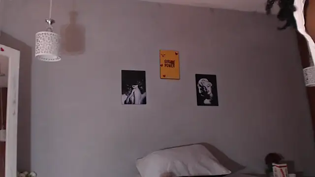 Snapshot of arianna_rossi11 chatting on 6, 4, 2026 arianna rossi11 online show from 6, 4, 2026